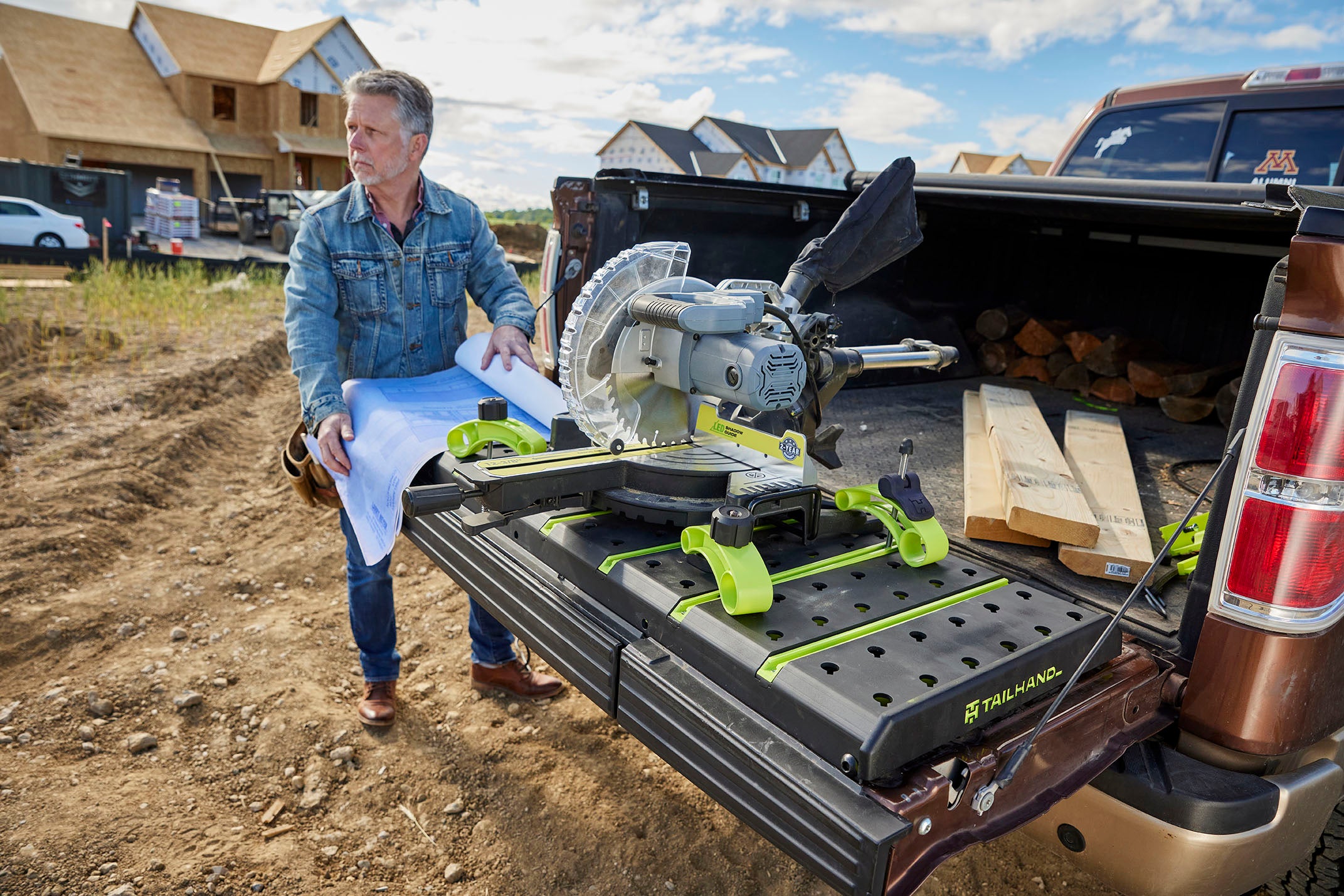 TailHand contractor mobile work station